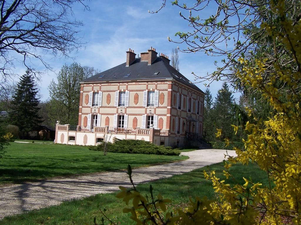 Chateau Des Bouffards Brinon-sur-Sauldre Eksteriør billede